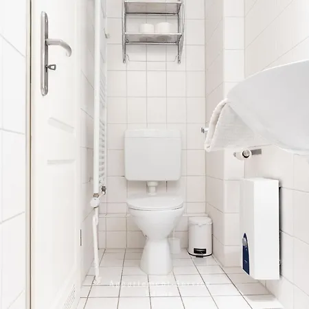Wiesenweg W10 *